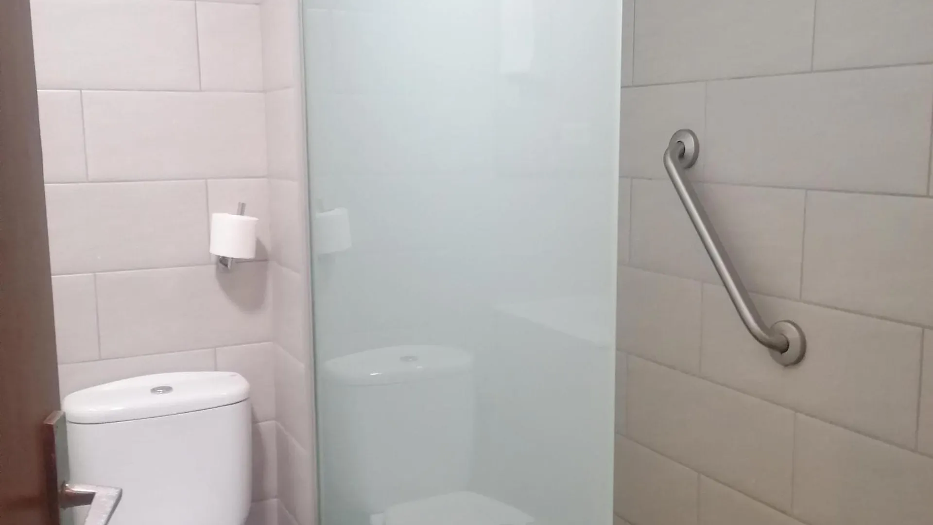 Apartamento En Roses, 2ª Linea De Playa, Con Terraza, Wifi Y Parking Comunitario - Es-258-31 0*, רוזס ספרד